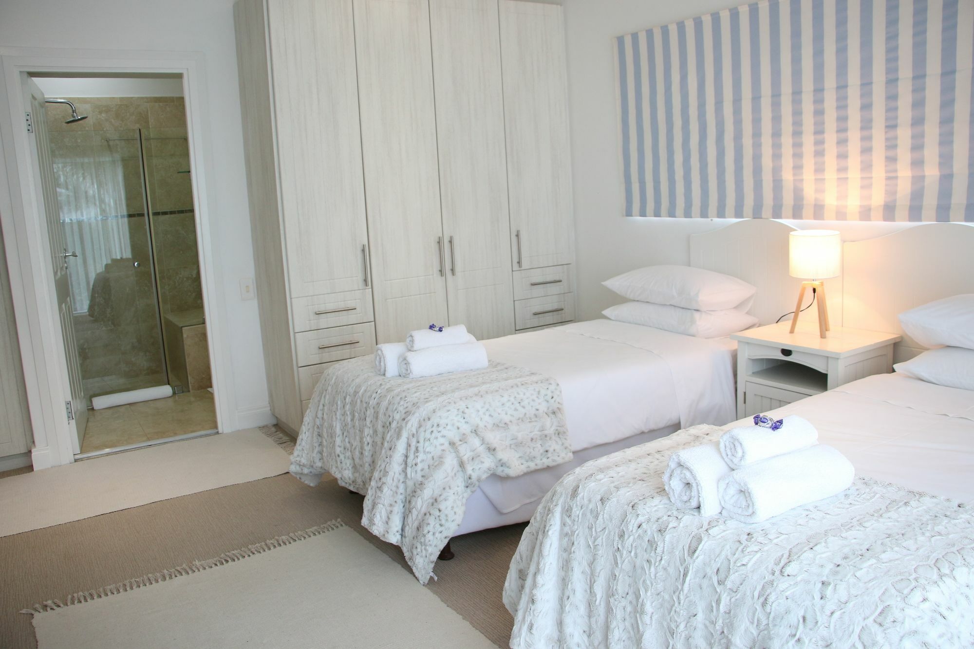 4 On Montagu Accommodation Μόσελ Μπέι Εξωτερικό φωτογραφία